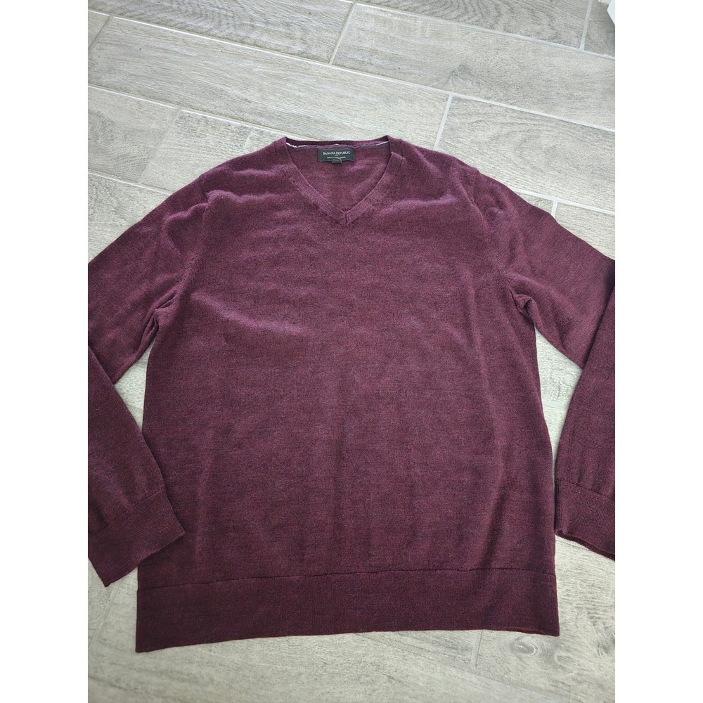 Banana Republic Men L/XL Burgundy 100% Merino Wool V-Neck Sweater Heather Maroon